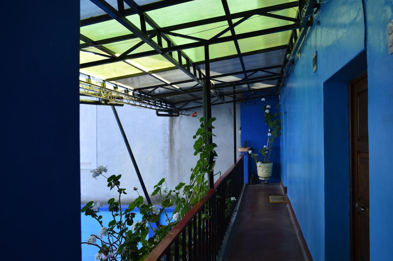 Hostal Florencia Copacabana  Exterior photo