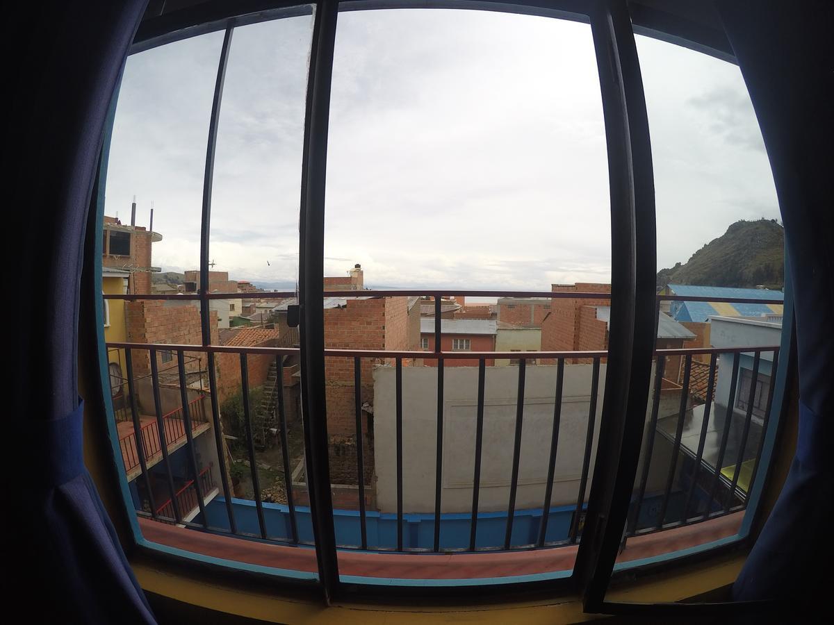 Hostal Florencia Copacabana  Exterior photo