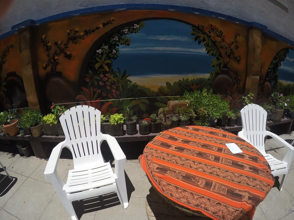 Hostal Florencia Copacabana  Exterior photo